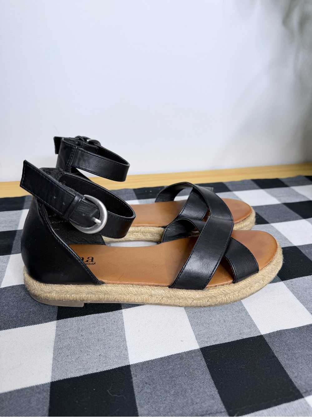 ANA Sandals Women’s Size 6.5 - Picture 2 of 8